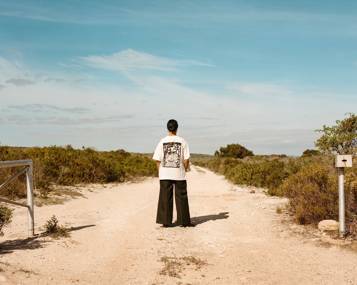 Lady in RŪPA T-shirt